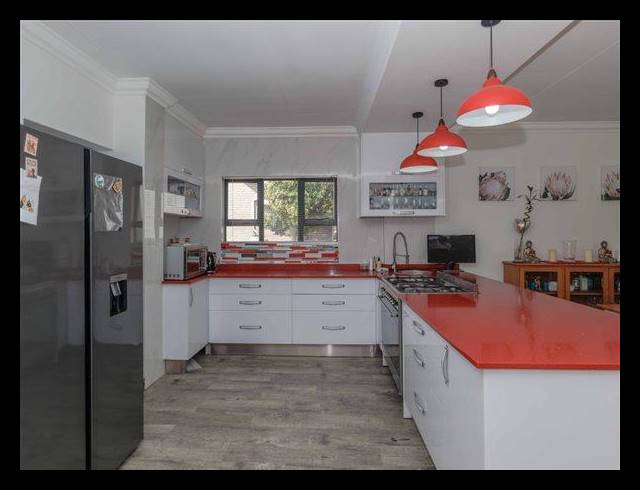 5 BEDROOM HOUSE FOR SALE IN EDEN GLEN